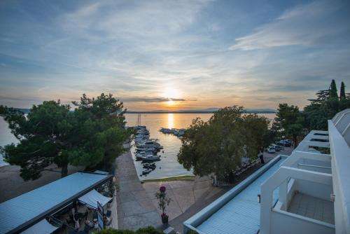 www.galija-crikvenica.hr