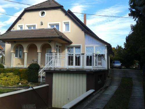 www.rozsa-szallas.hu