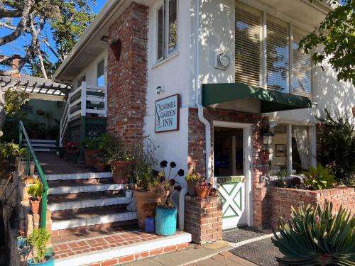 www.carmelgardeninn.com