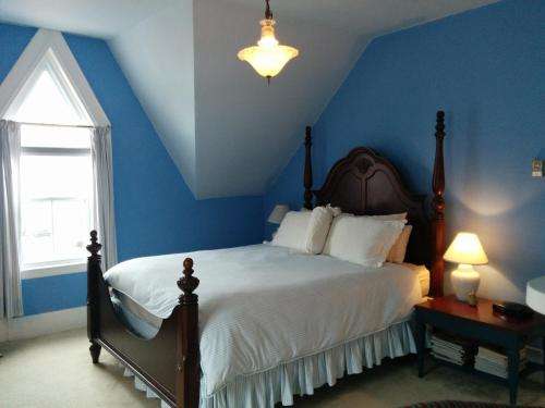 www.fairmonthouse.com