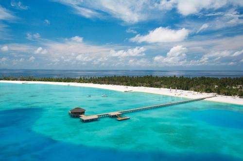www.atmosphere-kanifushi.com