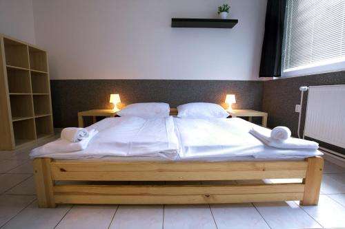 www.hostelseven.cz