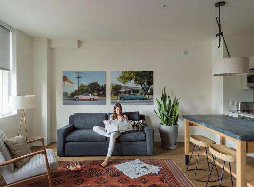 www.myroost.com