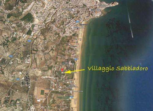 www.villaggiosabbiadoro.com