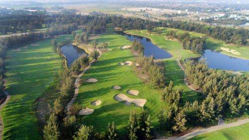 www.montgomerielinks.com