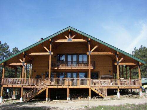 www.elktracebedandbreakfast.com
