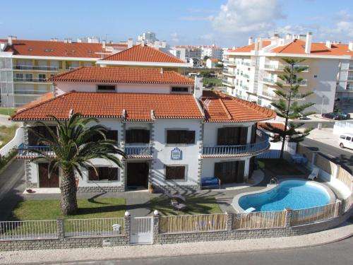 www.hostelsantacruzportugal.com