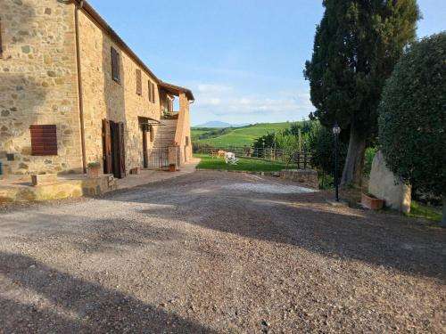 www.agriturismocollesassi.it