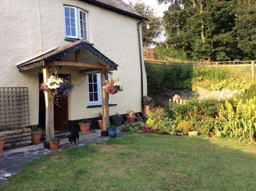 www.edgcottexmoor.co.uk
