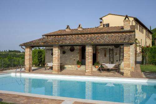 www.agriturismolacoppa.it