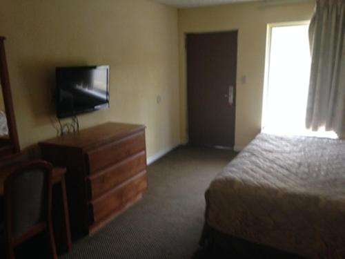 www.regalinn-guntersville.us