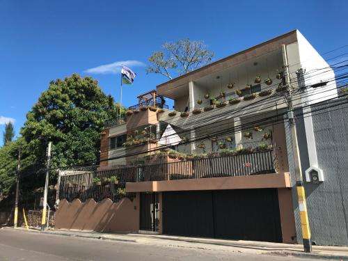 www.palmirahostel.com