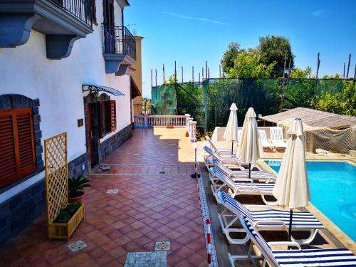 www.casale-villa-marzia.com.es