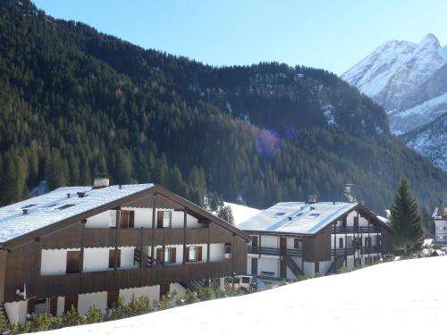 www.residencecasacanazei.com