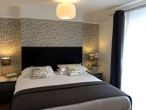 www.whitehousebrighton.com