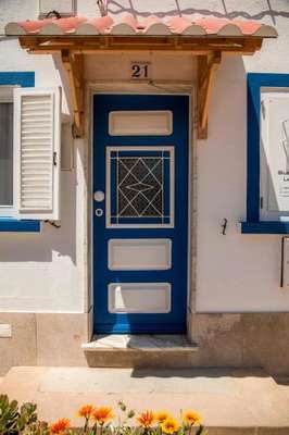 www.bluedoorlagos.com
