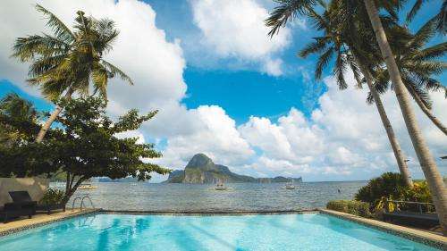 www.cadlaoresort.com