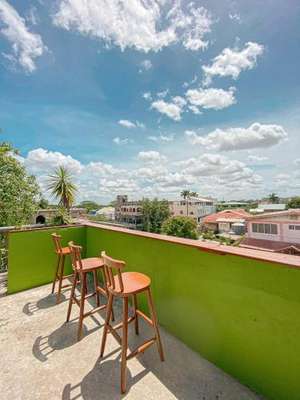 www.bellasinbelize.com