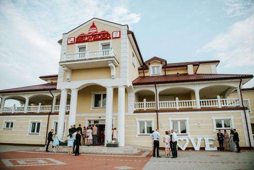 www.restauracjabelweder.pl