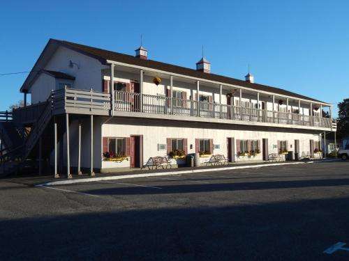 www.acadiasunrisemotel.com