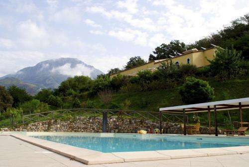 www.agriturismo-larca.com