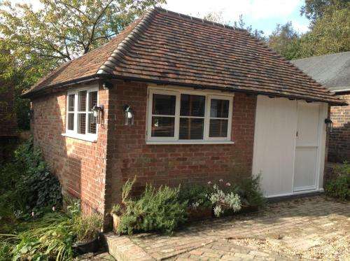 www.hideawaybnb.co.uk