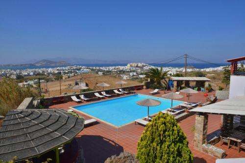 www.paradisia-naxos.com