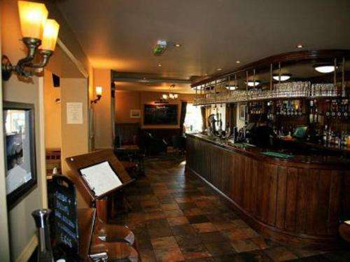 www.thecrossroadsinn.co.uk