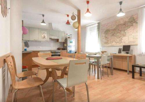 www.hostelvrba.com