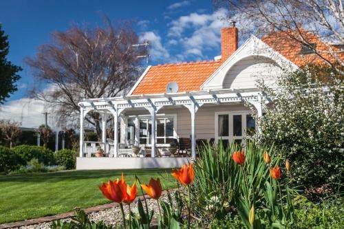 www.angleseahouse.co.nz