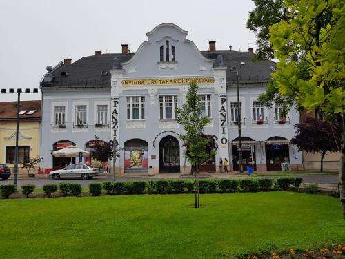 www.kakukketterem.hu