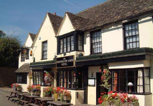 www.deddington-arms-hotel.co.uk