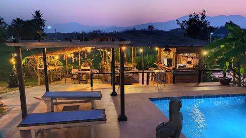 www.countryretreat.asia