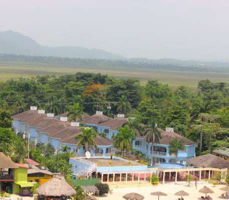 www.beachcomberclub.com
