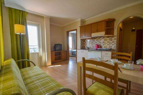 www.selectaparthotel.com