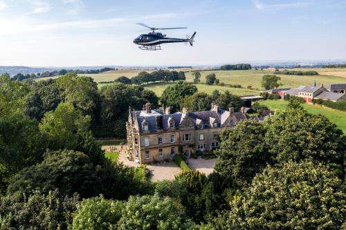 www.westlaytonmanor.co.uk