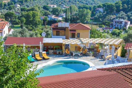 www.skiathosislandsuites.gr