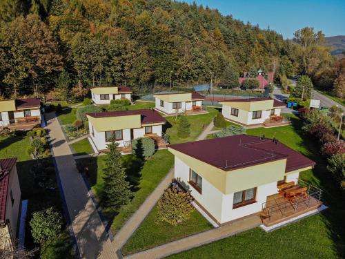 www.calorocznedomki.pl