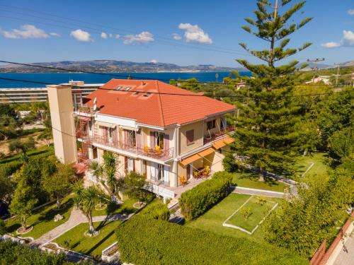www.lorenzohotel.gr