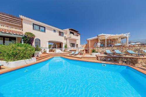 www.sardiniabluresort.com