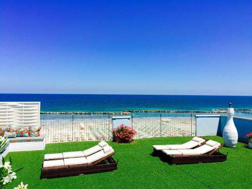 www.residencefrontemare.it