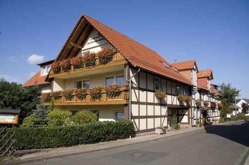 www.zum-braunen-hirsch.com