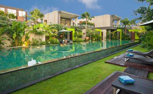 www.cicada-seminyak.com