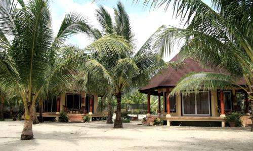 www.lepalmebeachresort.com