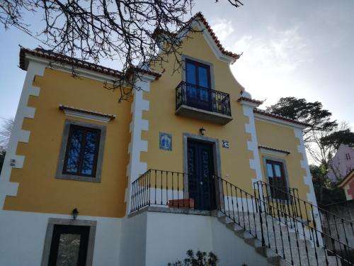 www.villadospoetas.com