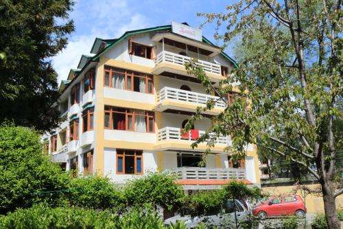 www.hotelzarim.com