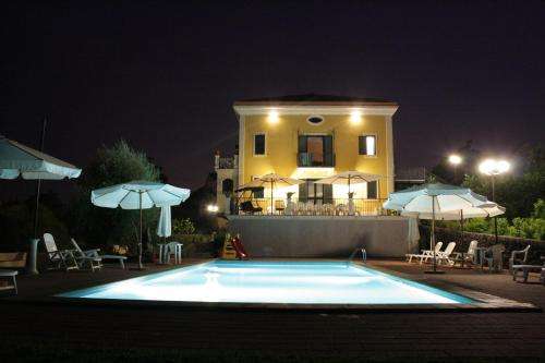 www.villasciare.it