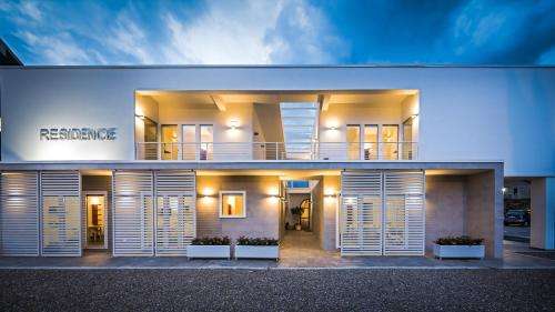 www.residencepeloni.it