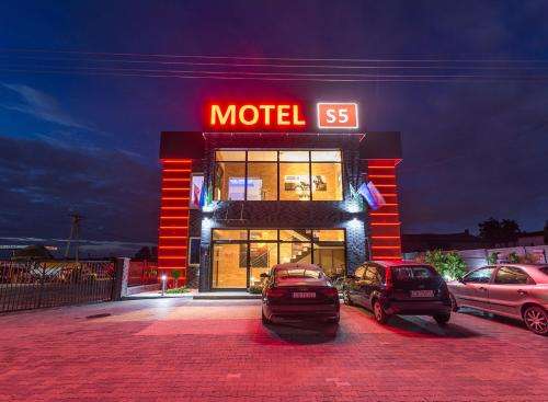 www.motels5.pl
