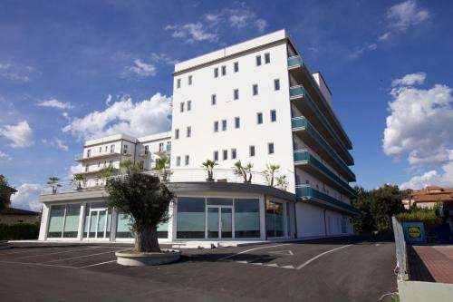 www.residencelestelle.com